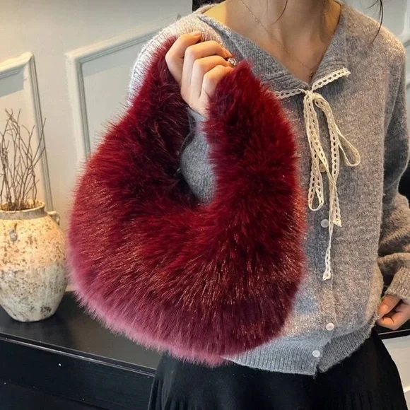 /Winter New Fluffy Handbag, Solid Color Long Plush Cloud & Crescent Moon Design